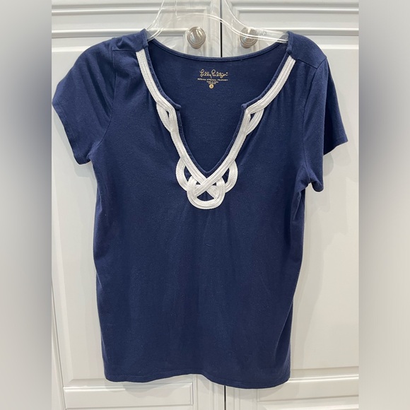LILLY PULITZER Brewster Tshirt in navy. Size S - Picture 2 of 8
